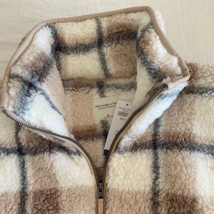 Abercrombie & Fitch Fleece Pullover NEW